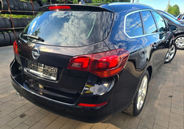 Opel Astra cena 24499 przebieg: 233745, rok produkcji 2011 z Łobżenica małe 781